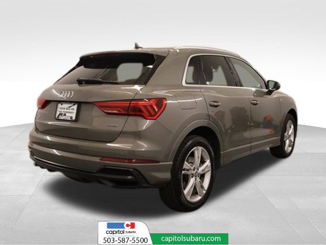 Used 2020 Audi Q3 2.0T Premium w/ Convenience Package AWD/4WD image 2