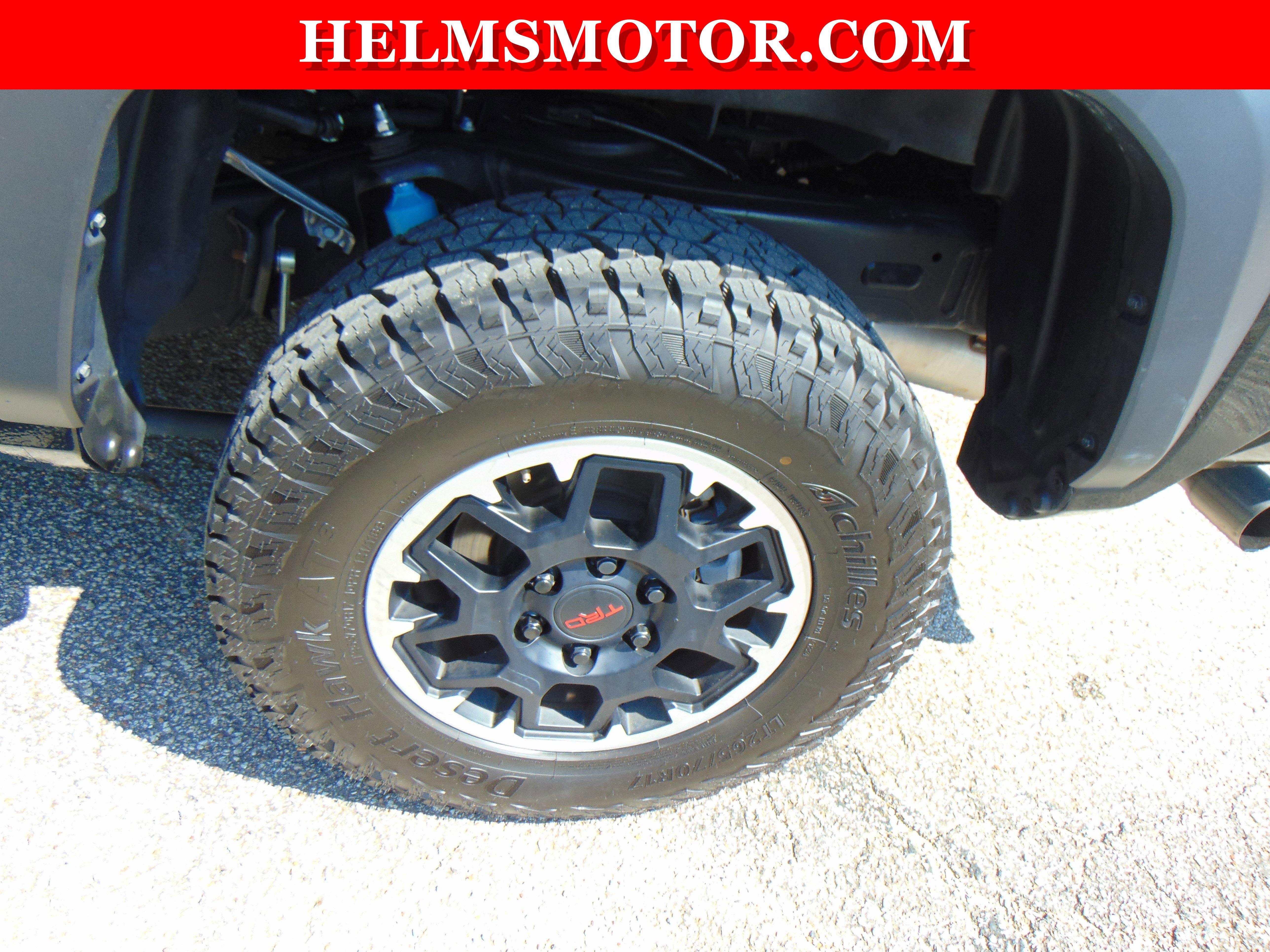 Used 2024 Toyota Tacoma TRD Off-Road image 19