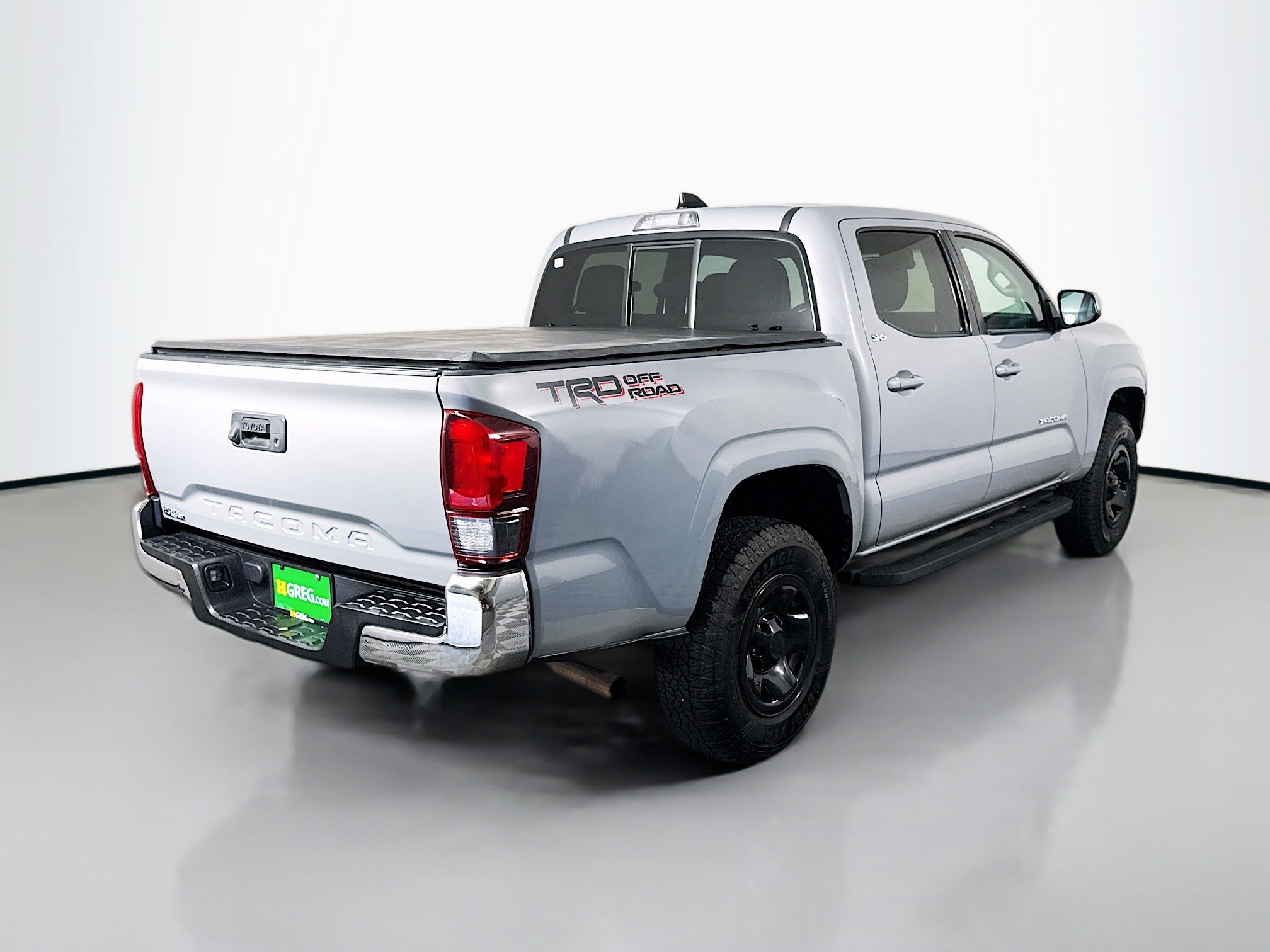 Used 2020 Toyota Tacoma SR5 RWD image 10