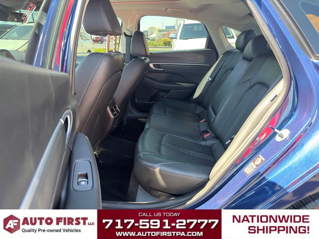 Used 2022 Hyundai Sonata Limited w/ Preferred Accessory Package FWD image 12