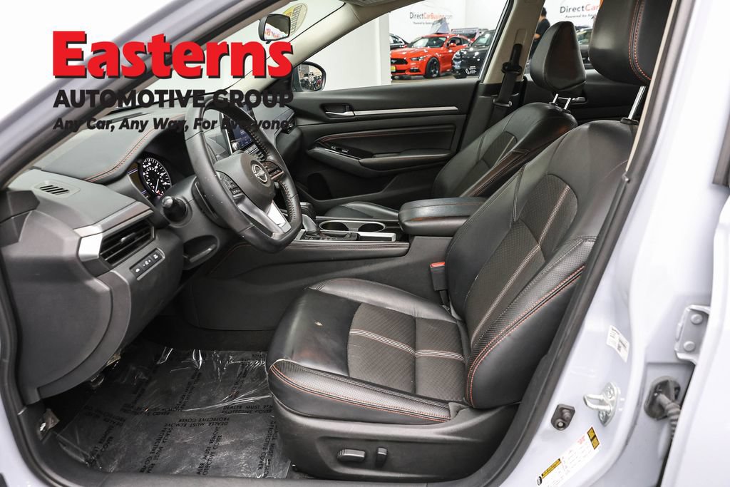 Used 2023 Nissan Altima 2.5 SR FWD image 14