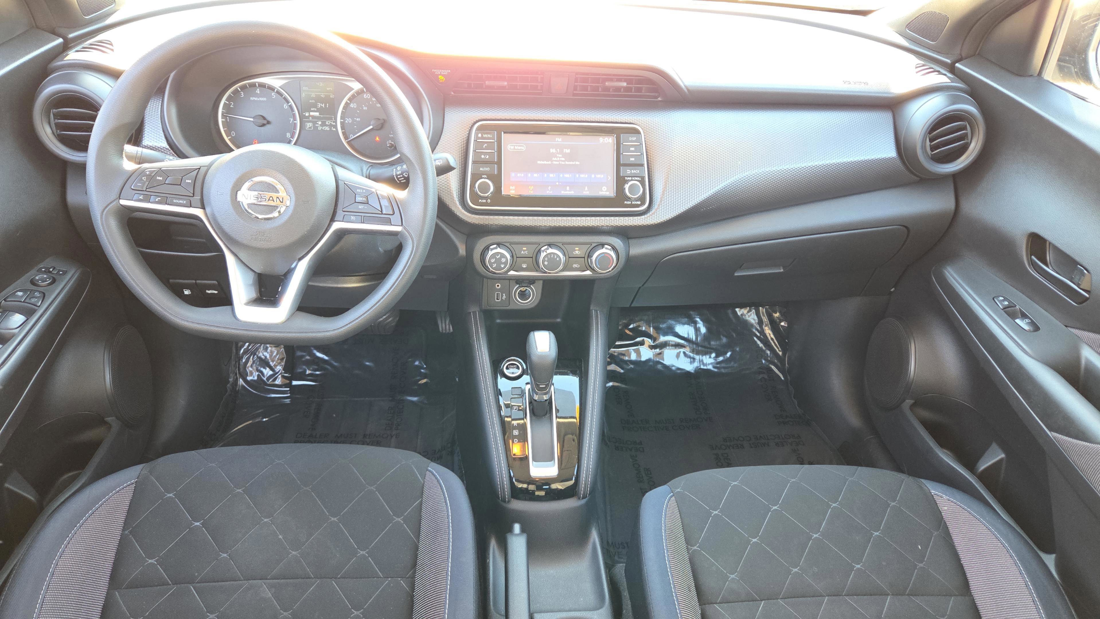 Used 2018 Nissan Kicks S image 16