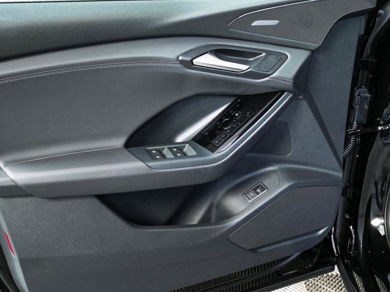 New 2027 Audi Q6 e-tron Premium Plus AWD/4WD image 7