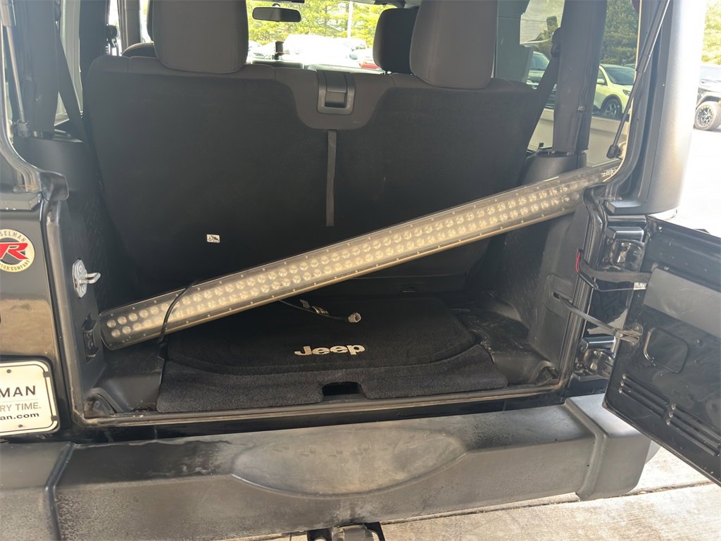 Used 2015 Jeep Wrangler Sport image 9