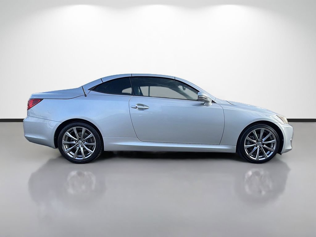 Used 2015 Lexus IS 250C w/ Luxury Package image 2