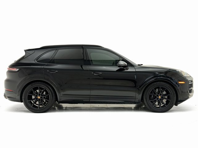 Certified 2025 Porsche Cayenne GTS image 37