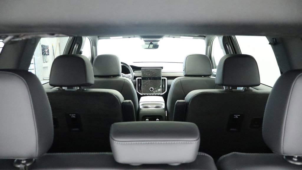 Used 2025 GMC Acadia Denali w/ Super Cruise Package image 24