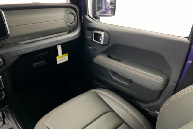 New 2026 Jeep Gladiator Mojave AWD/4WD image 10