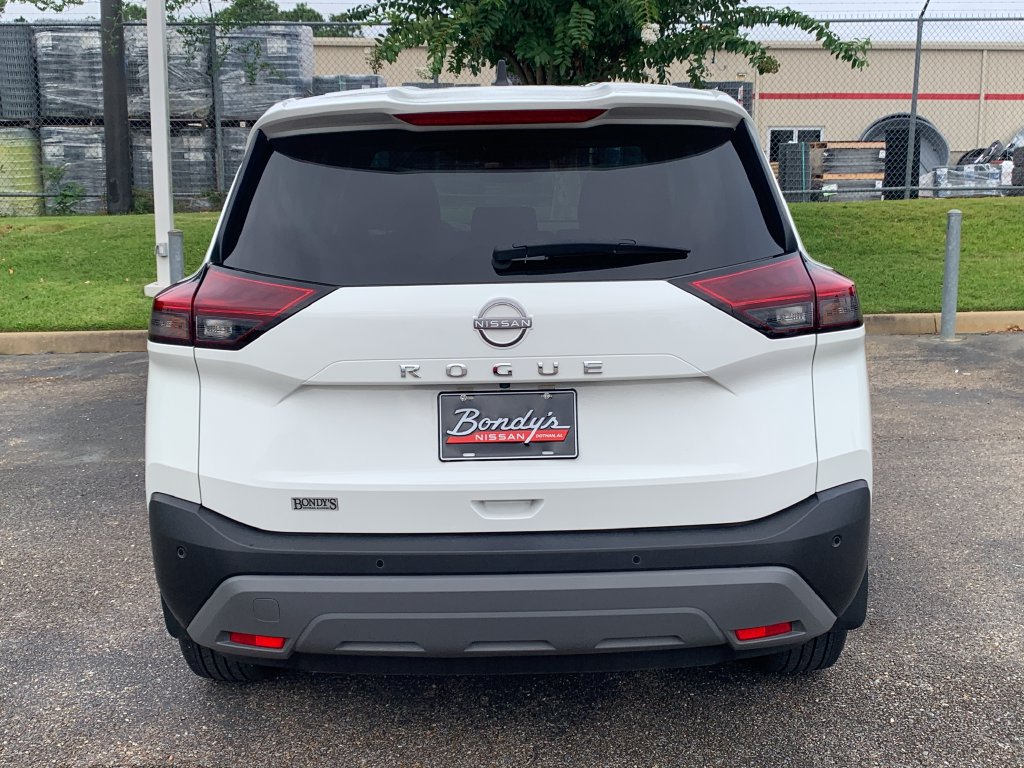 Used 2023 Nissan Rogue S FWD image 6