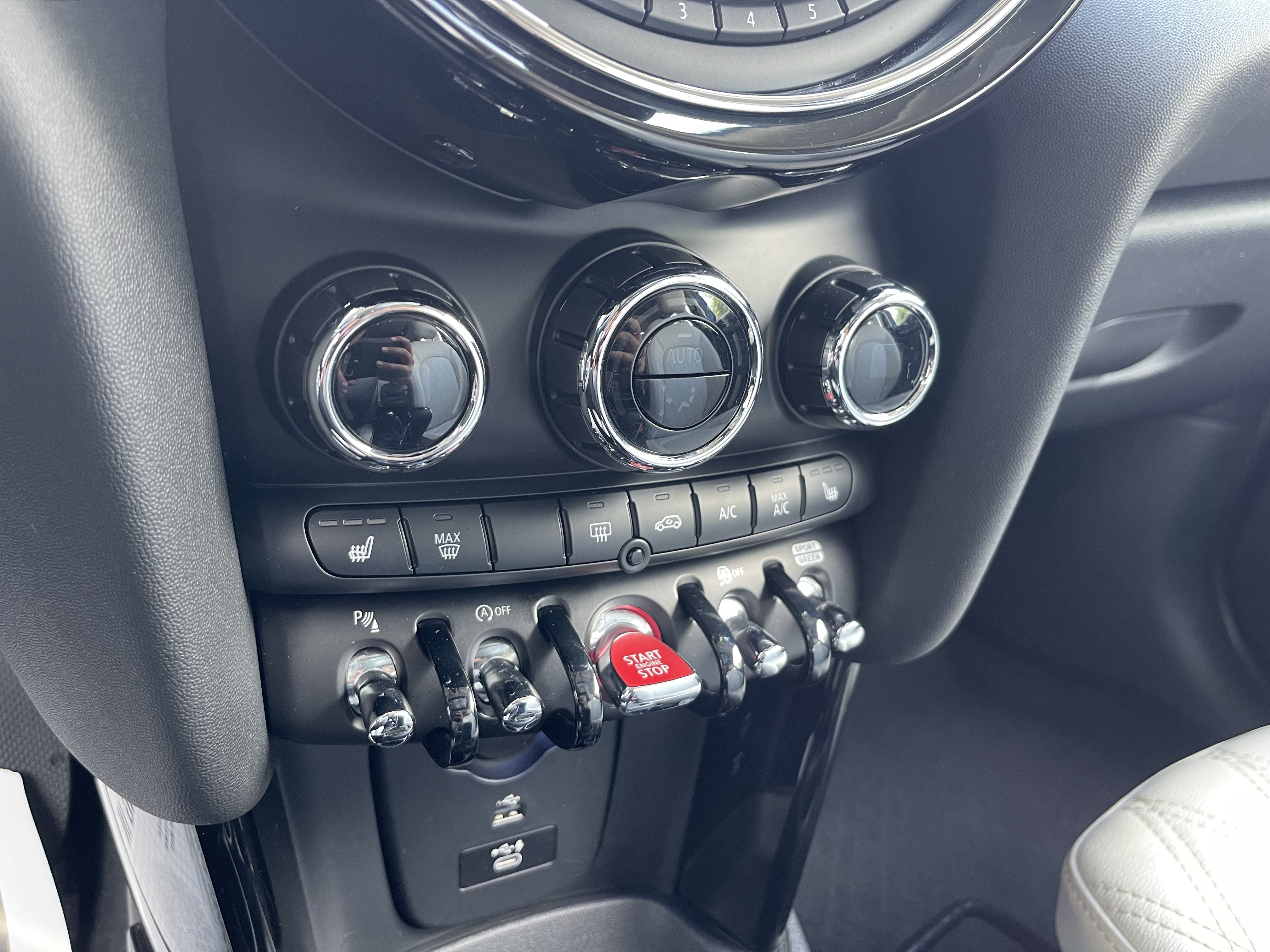 Used 2021 MINI Cooper S w/ Driver Assistance Package FWD image 13