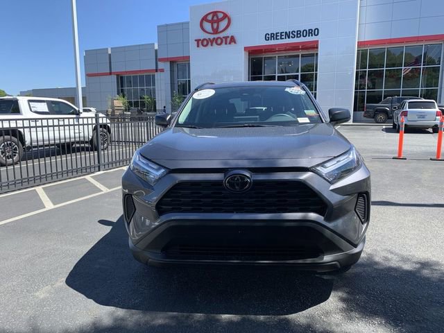 Used 2025 Toyota RAV4 LE AWD/4WD image 3