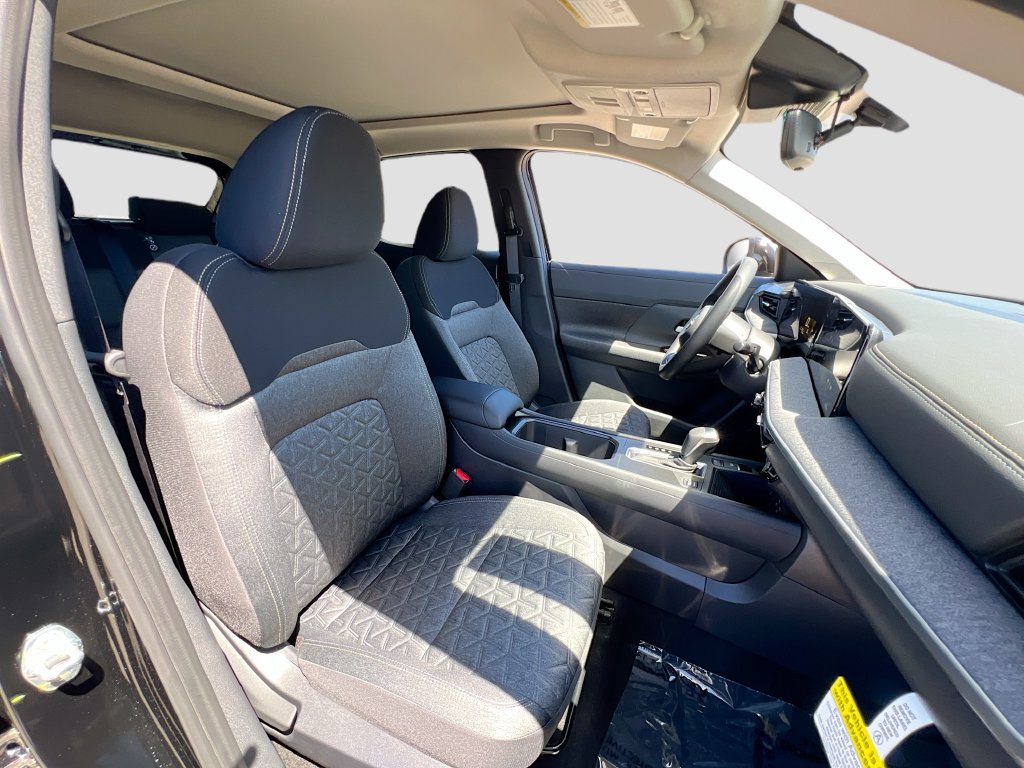 New 2026 Nissan Kicks SV w/ SV Premium Package FWD image 26