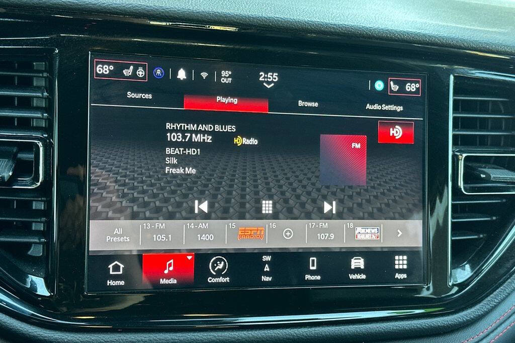 Used 2025 Dodge Durango GT image 18