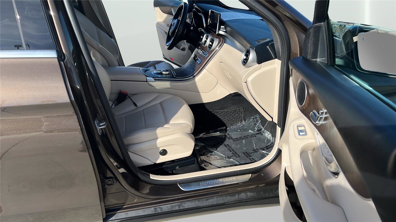 Used 2018 Mercedes-Benz GLC 300 image 13