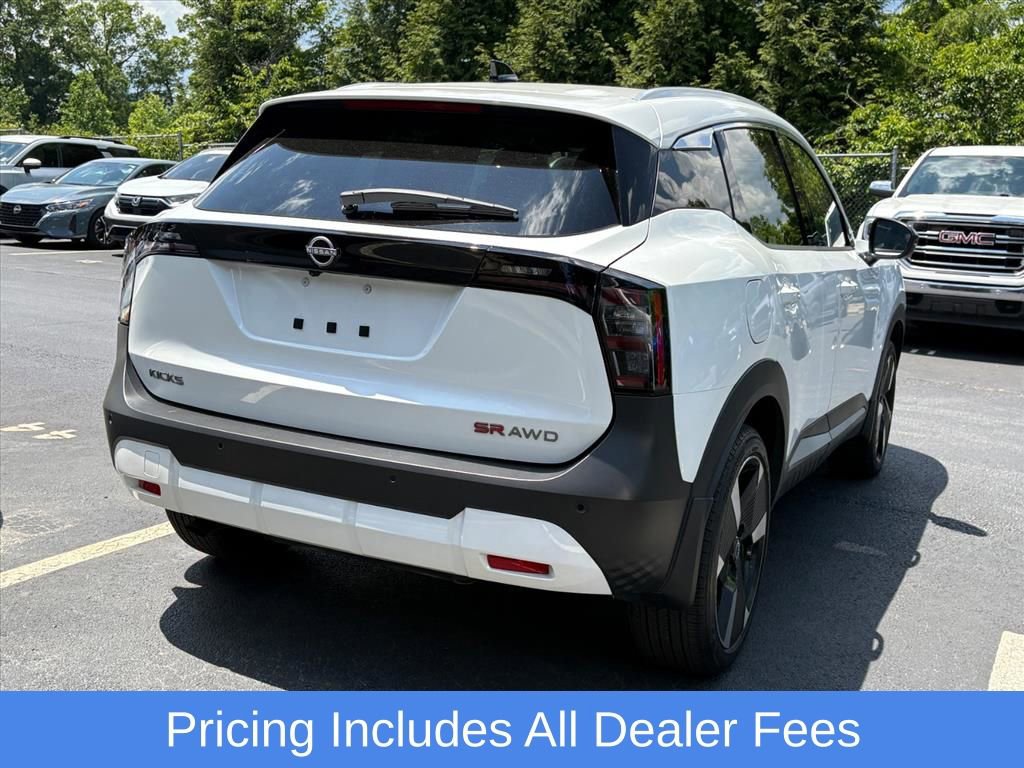 Used 2026 Nissan Kicks SR w/ SR Premium Package AWD/4WD image 5