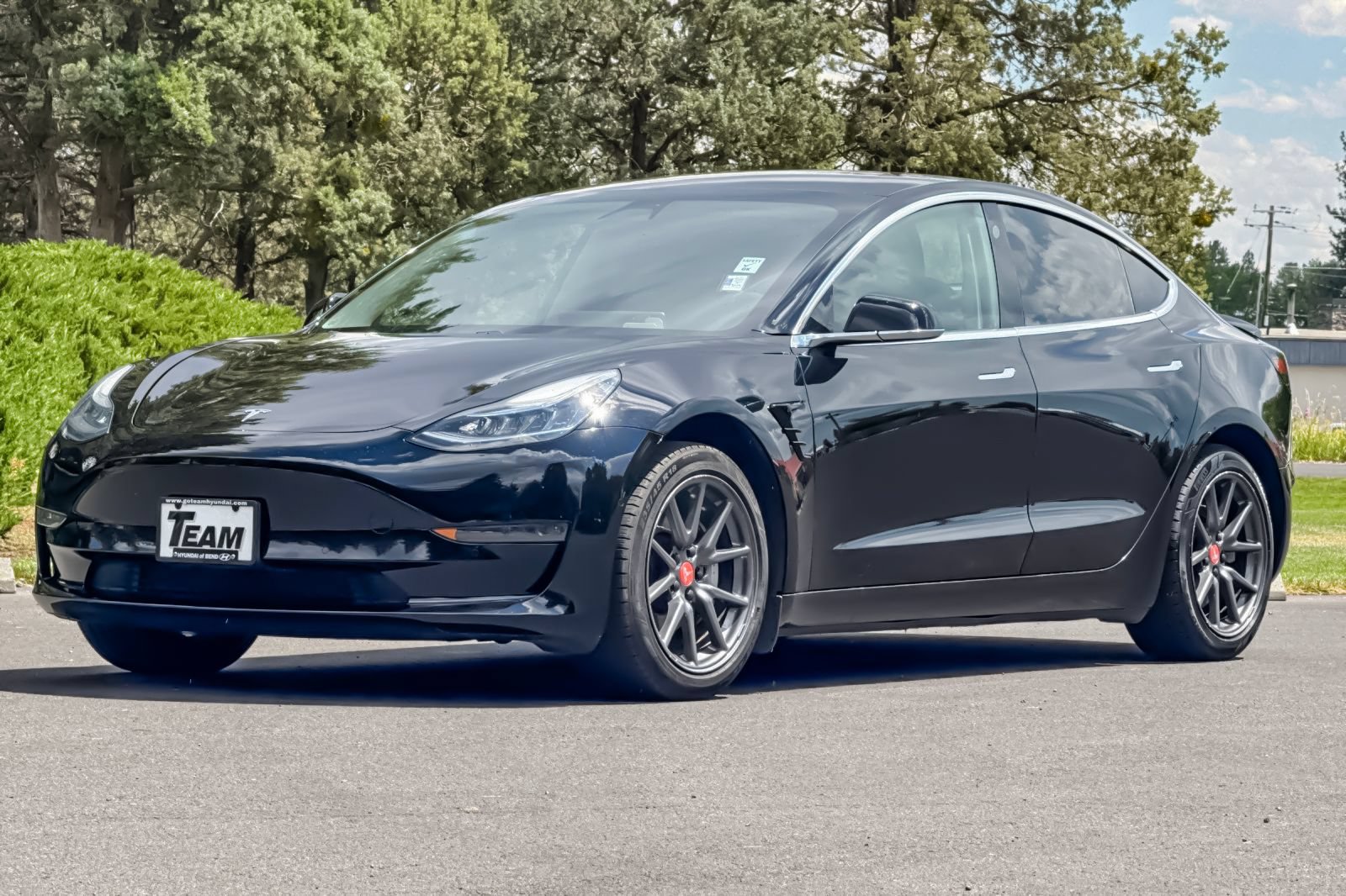 Used 2019 Tesla Model 3 Standard Range RWD image 9