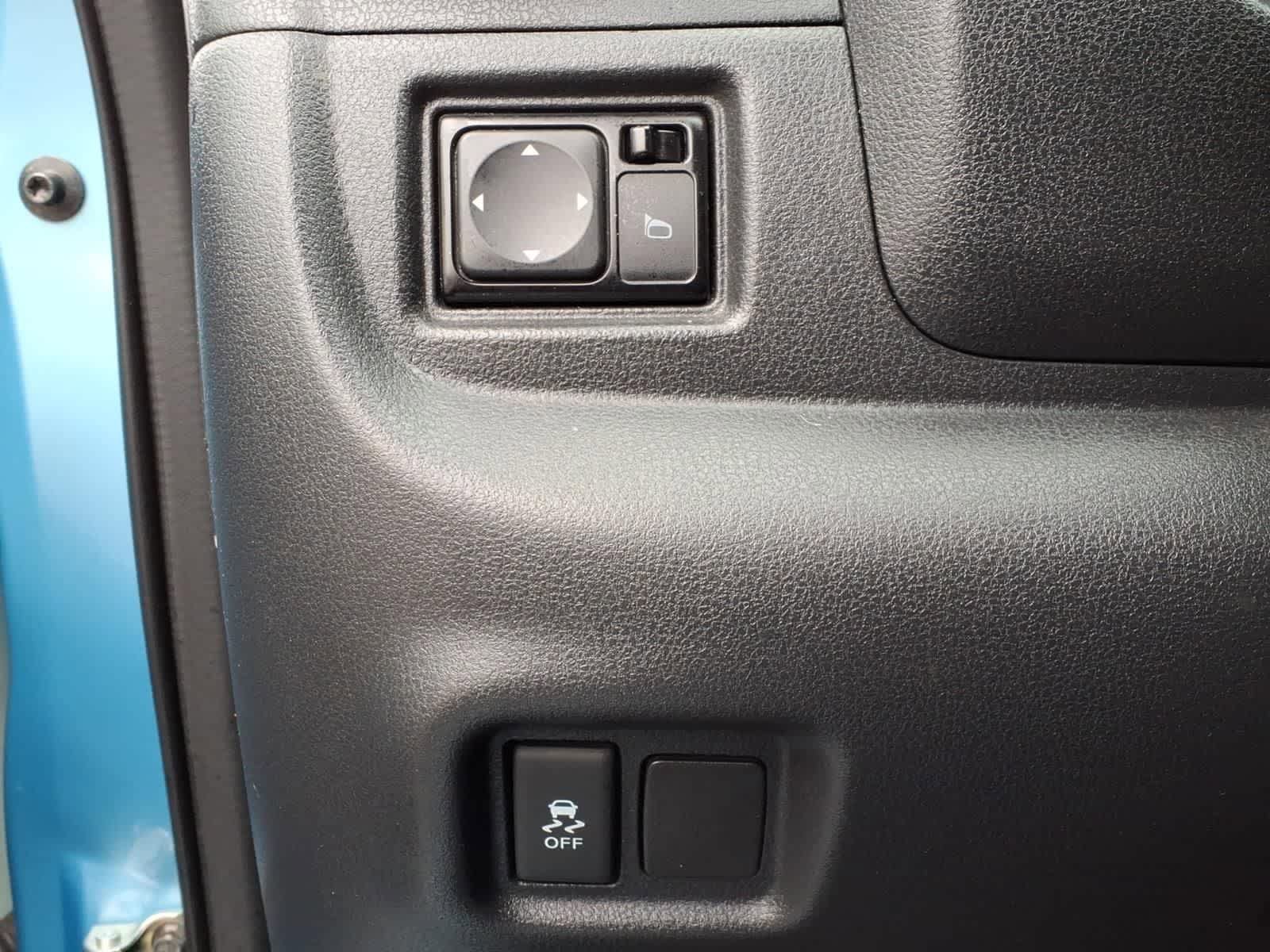 Used 2015 Nissan Versa Note S Plus FWD image 18
