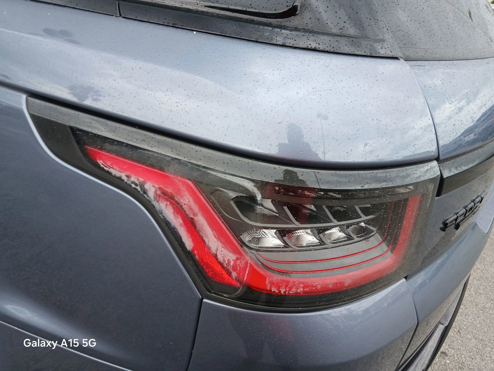 Used 2019 Land Rover Range Rover Sport HSE AWD/4WD image 14