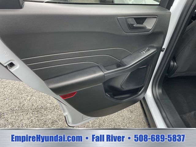 Used 2025 Ford Escape Active AWD/4WD image 16