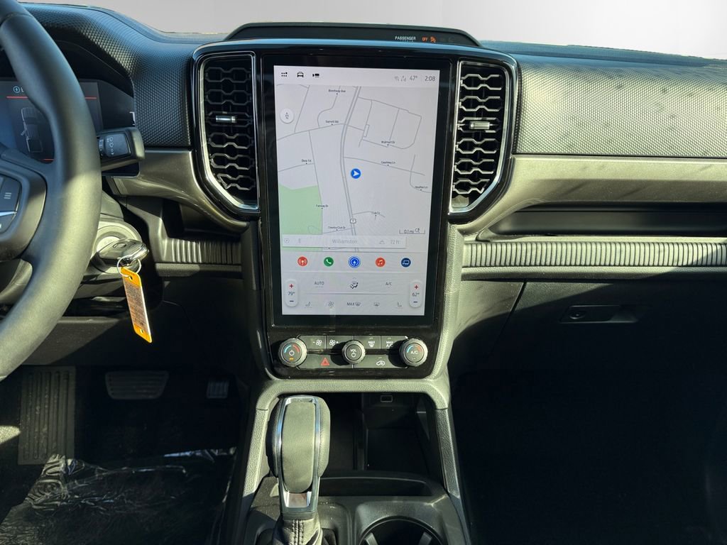 New 2025 Ford Ranger XLT w/ Equipment Group 301A High image 11