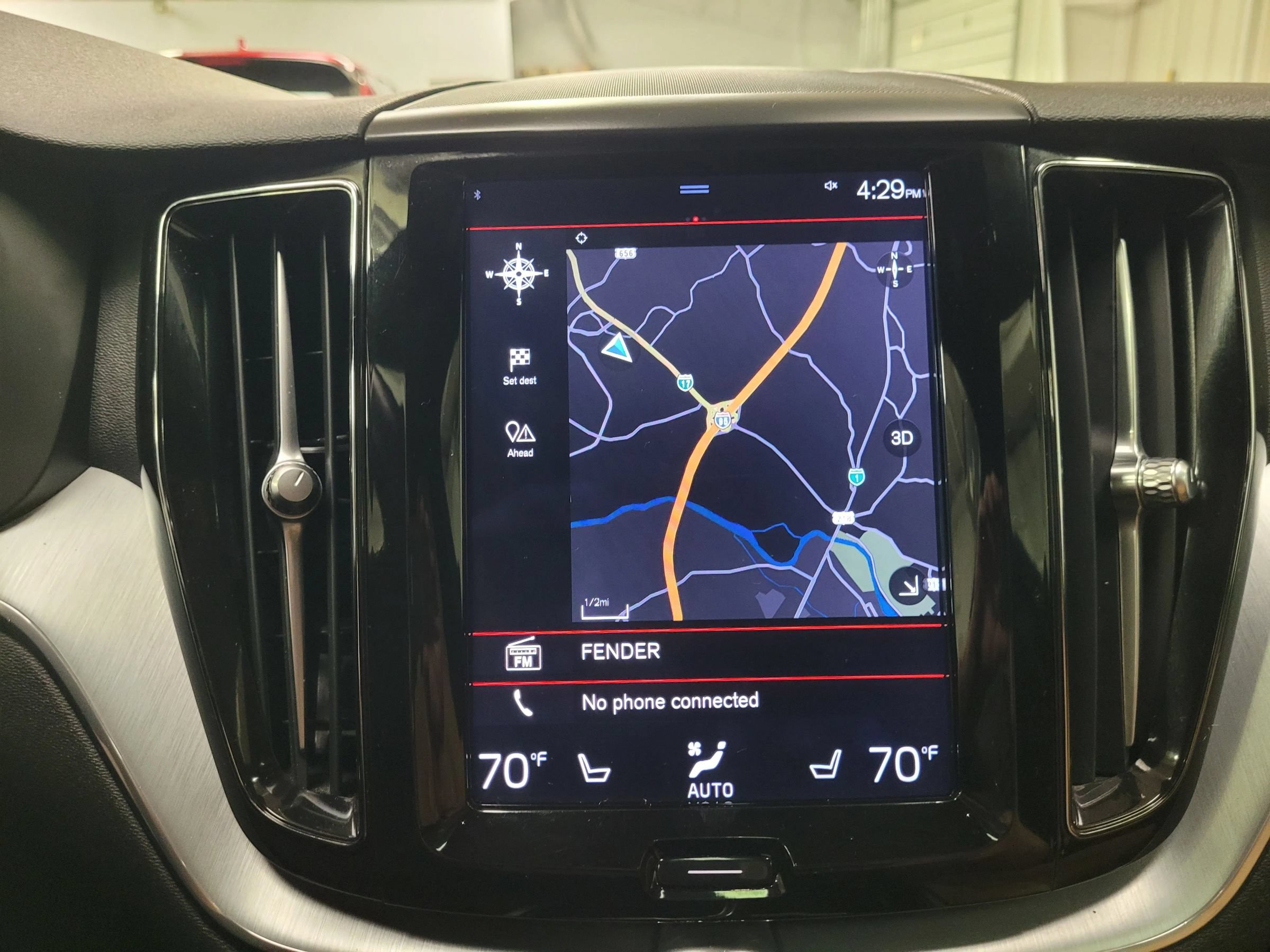 Used 2018 Volvo XC60 T5 Momentum w/ Vision Package AWD/4WD image 28