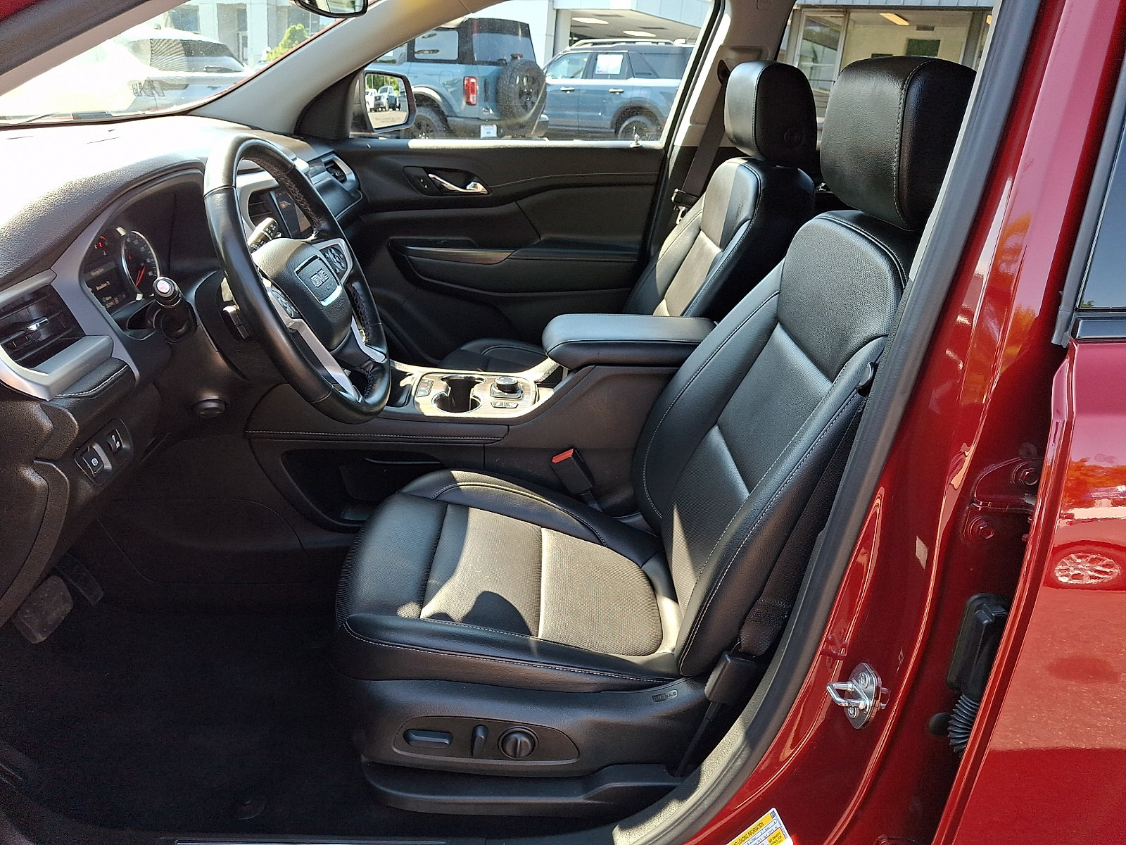 Used 2023 GMC Acadia SLT w/ Elevation Edition AWD/4WD image 14