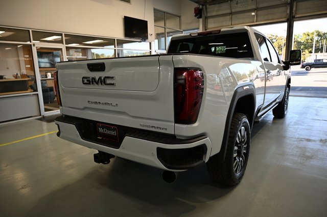 New 2026 GMC Sierra 2500 Denali Ultimate image 5