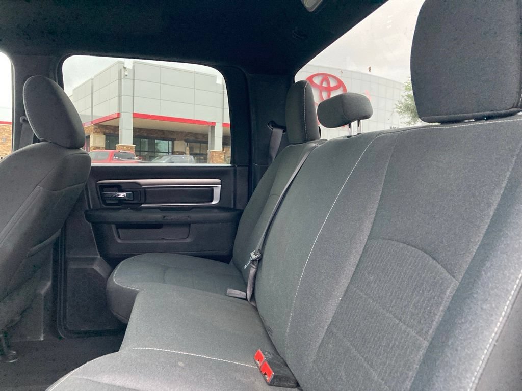 Used 2024 RAM 1500 Warlock RWD image 10