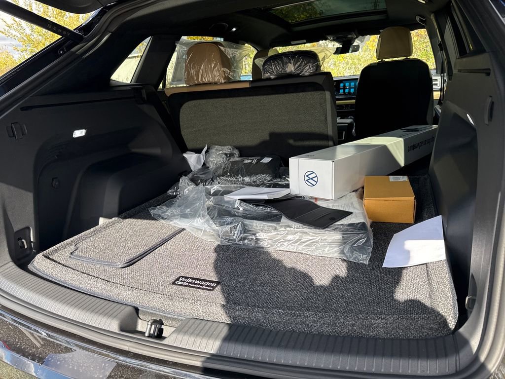 New 2026 Volkswagen Atlas Cross Sport SE image 15