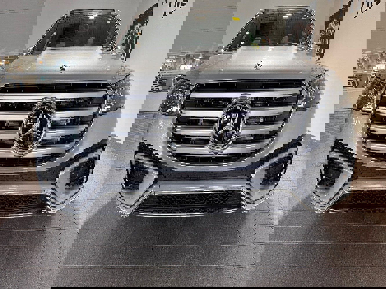 New 2025 Mercedes-Benz GLS 450 4MATIC image 2