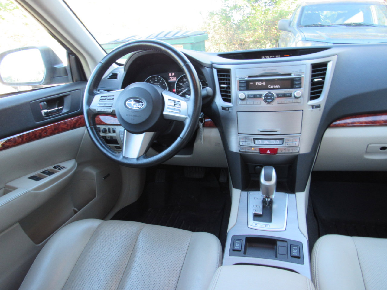 Used 2011 Subaru Legacy 2.5i Limited image 8