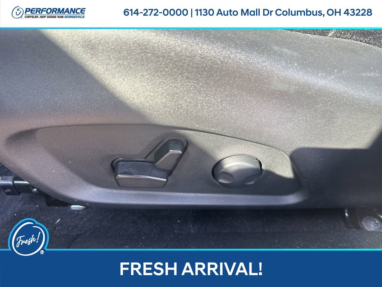 Used 2023 Jeep Compass Limited image 14