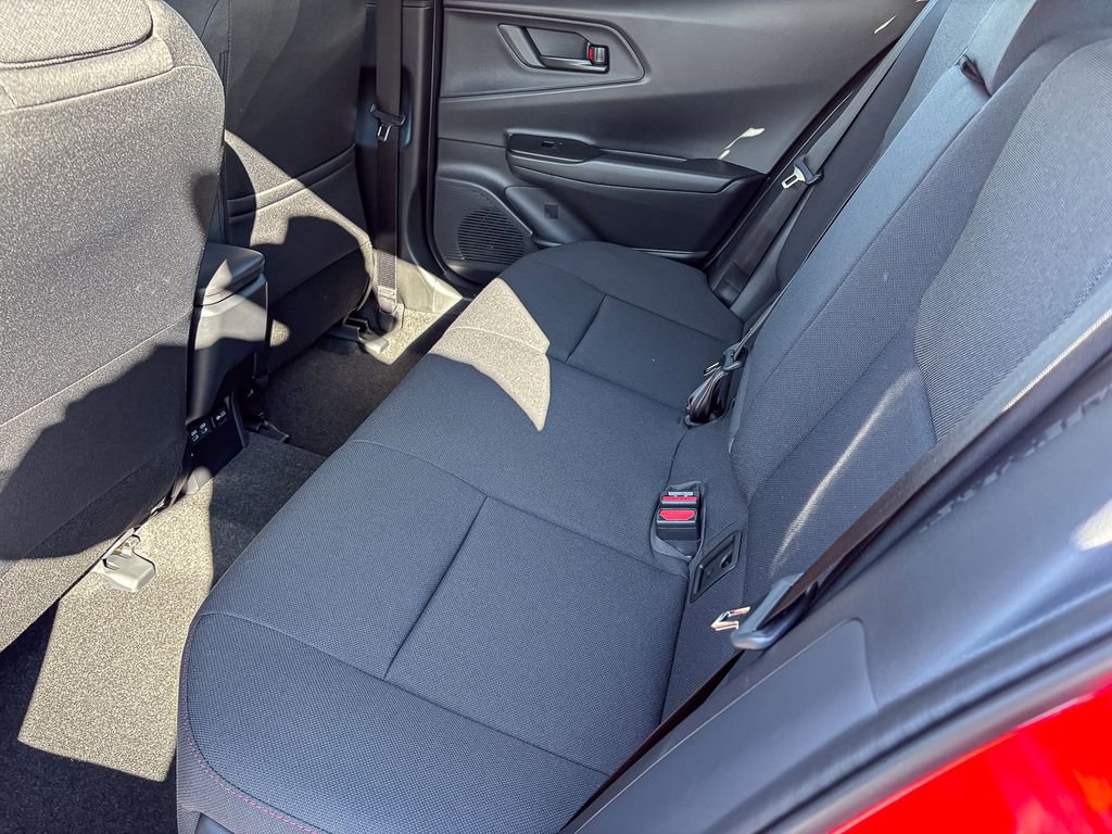 New 2026 Toyota Prius Plug-In Hybrid SE image 25