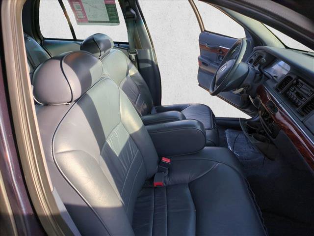 Used 2002 Mercury Grand Marquis GS image 18