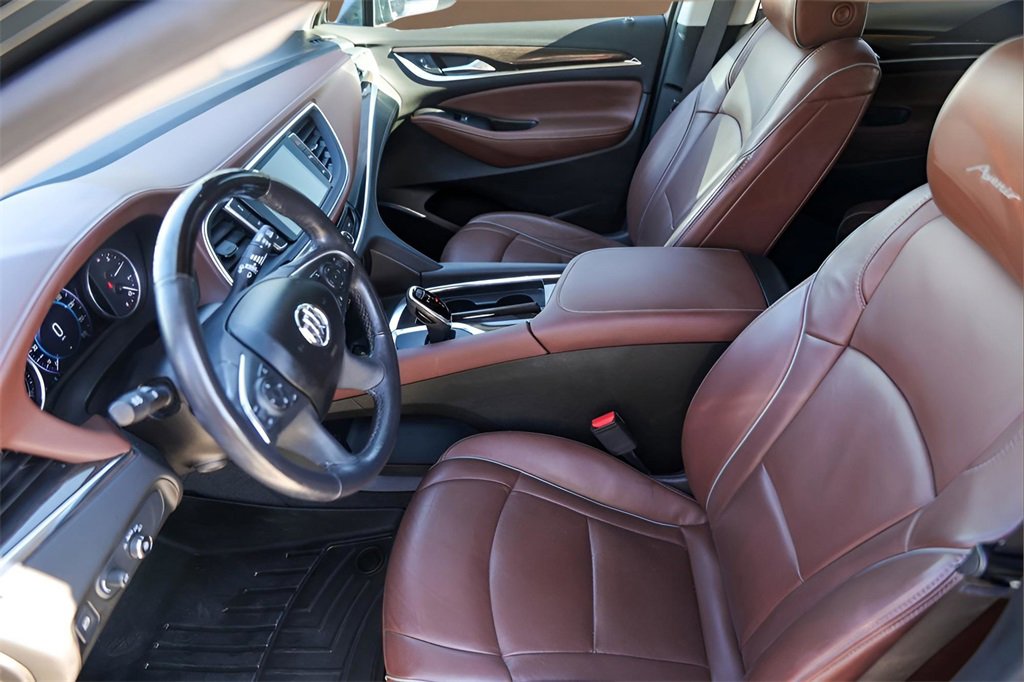 Used 2018 Buick Enclave Avenir w/ Avenir Technology Package image 9