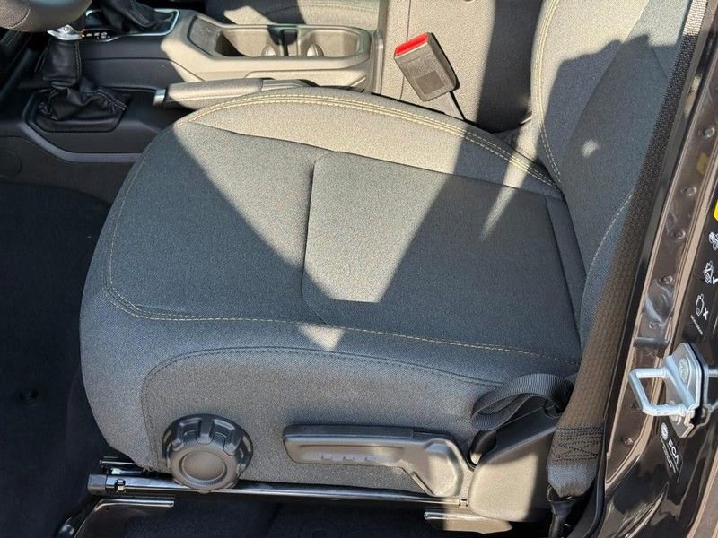 New 2026 Jeep Gladiator Sport AWD/4WD image 8