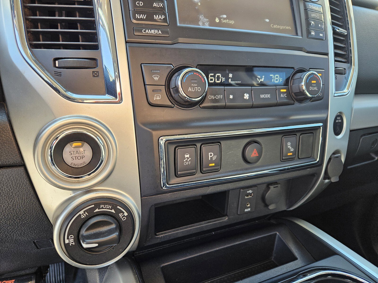 Used 2018 Nissan Titan PRO-4X image 17