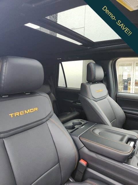 New 2025 Ford Expedition Tremor image 15