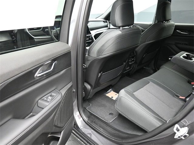 New 2025 Jeep Grand Cherokee Laredo X image 16