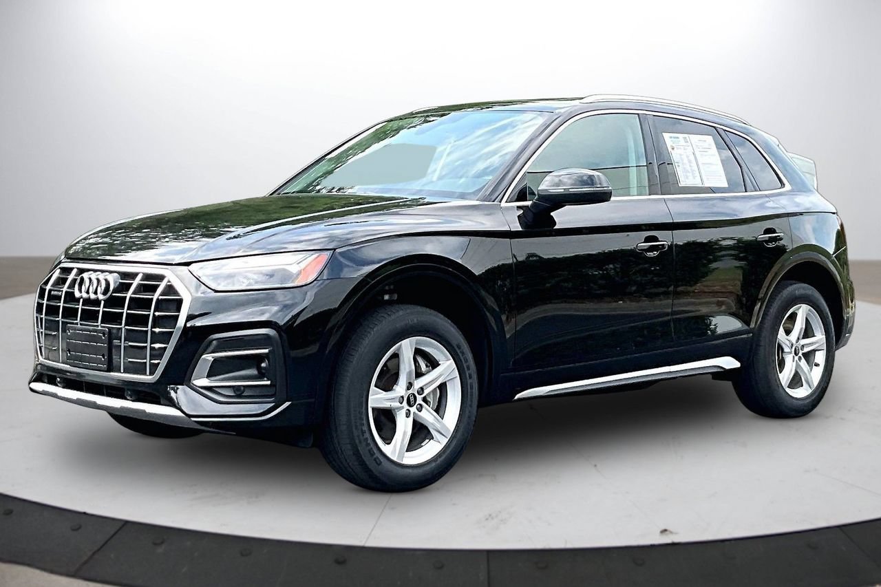 Used 2023 Audi Q5 2.0T Premium w/ Convenience Package AWD/4WD image 4