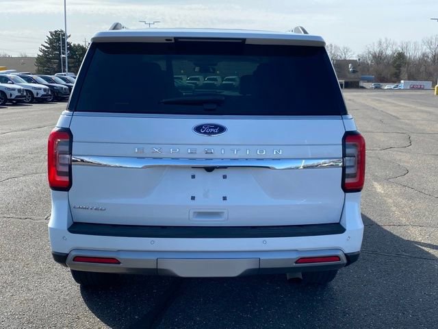 Used 2024 Ford Expedition Limited AWD/4WD image 4