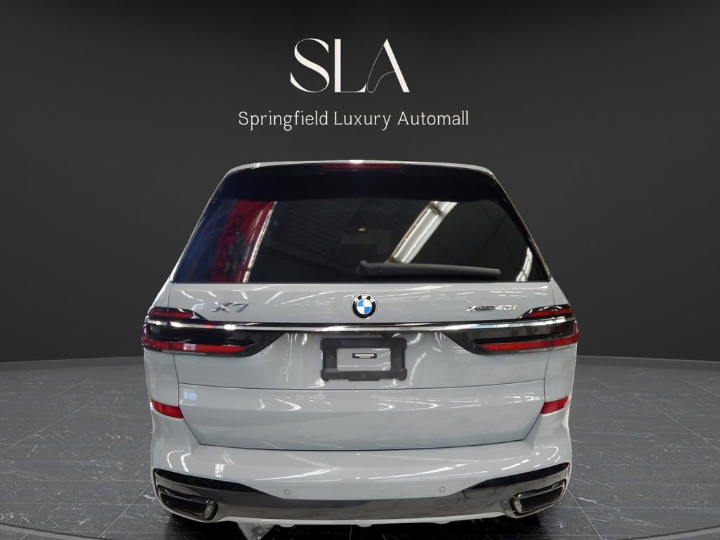 Used 2024 BMW X7 xDrive40i AWD/4WD image 18