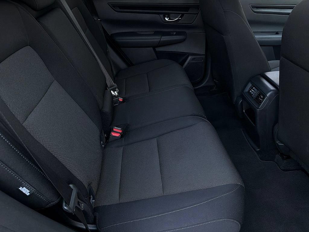 Used 2025 Honda CR-V LX image 30