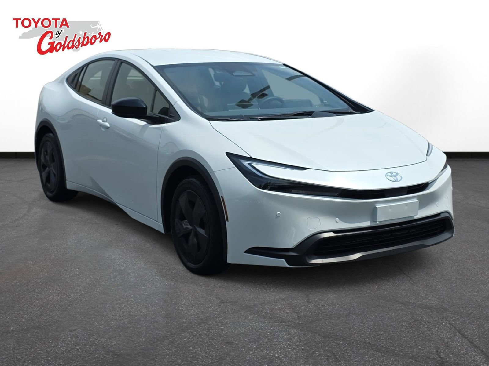 Used 2026 Toyota Prius LE FWD image 3
