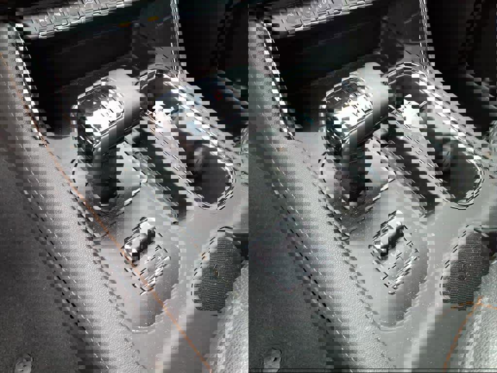 Used 2024 GMC Sierra 1500 AT4 w/ Technology Package image 19