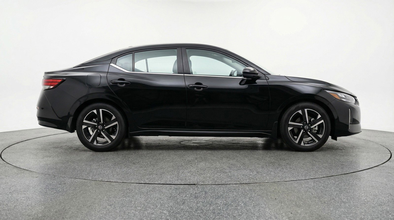 Used 2025 Nissan Sentra SV image 11