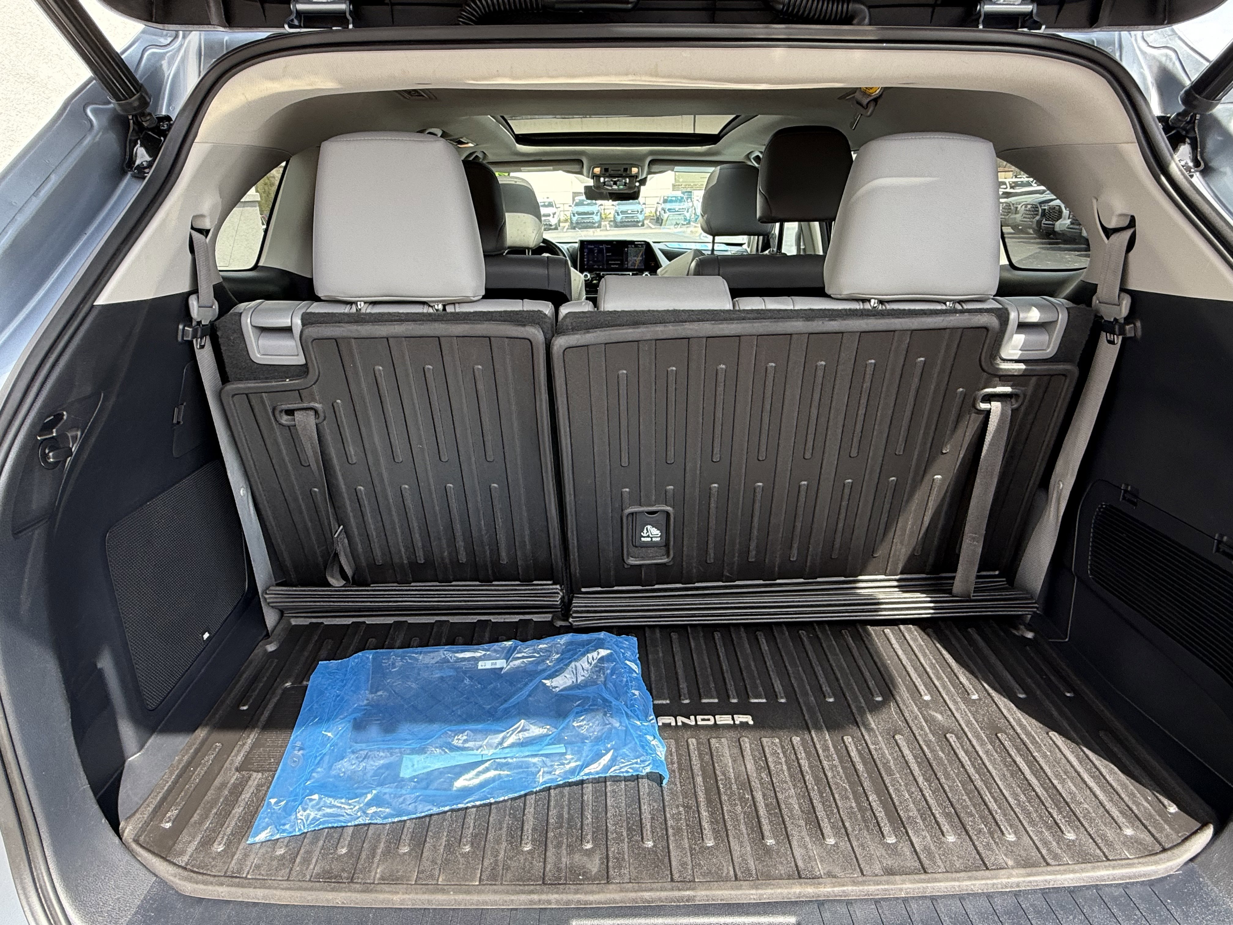 Certified 2021 Toyota Highlander Platinum image 34