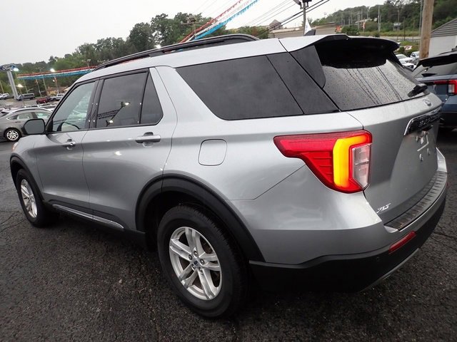 Certified 2023 Ford Explorer XLT w/ Equipment Group 202A image 5