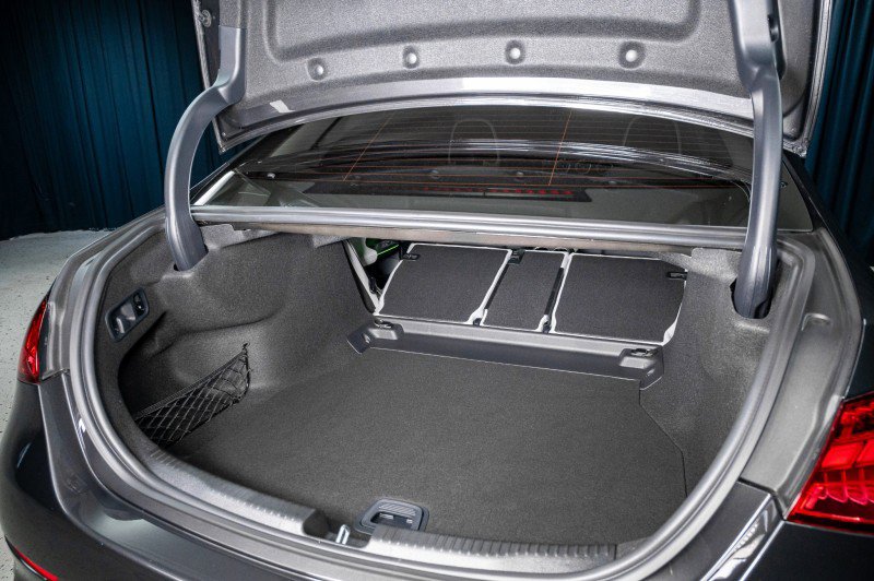 New 2026 Mercedes-Benz C 300 Sedan image 8