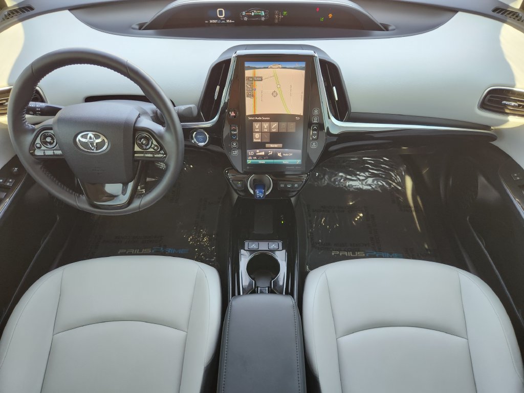 Used 2022 Toyota Prius Prime XLE FWD image 18